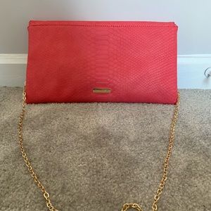 Urban Expressions Clutch W/ Chain